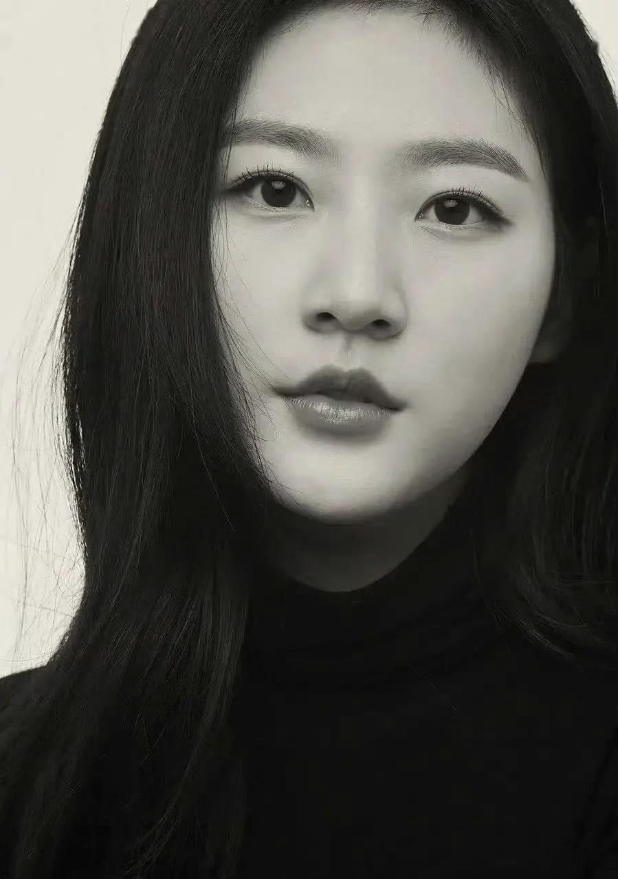 Thảm cảnh của Kim Sae Ron: Sốt 40 độ vẫn phải đóng phim nuôi cả nhà, tuổi thơ khốn khổ vì bạo lực học đường- Ảnh 7. Thảm cảnh của Kim Sae Ron: Sốt 40 độ vẫn phải đóng phim nuôi cả nhà, tuổi thơ khốn khổ vì bạo lực học đường- Ảnh 7.