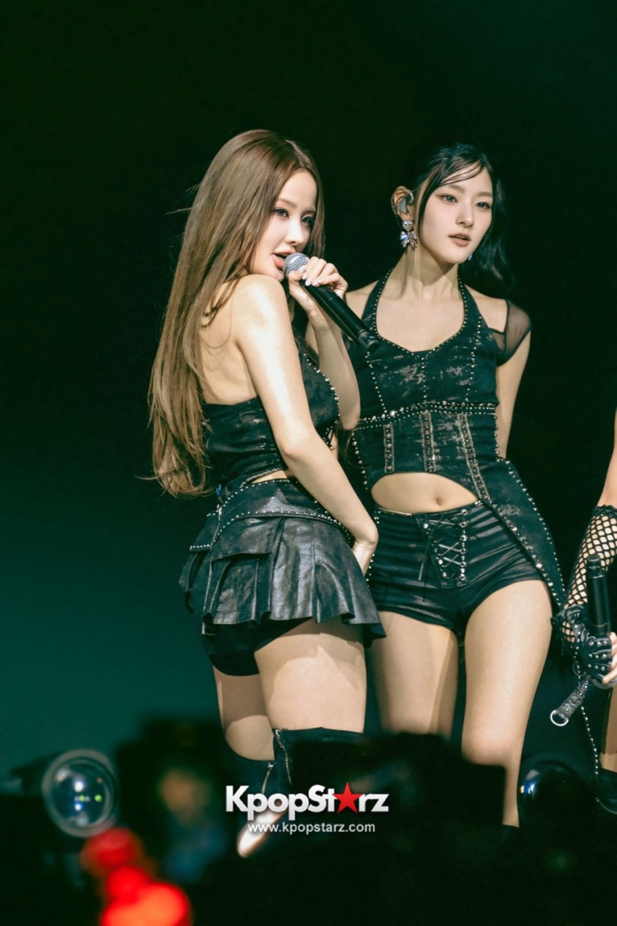KISS OF LIFE Lights Up Singapore With Explosive “KISS ROAD”