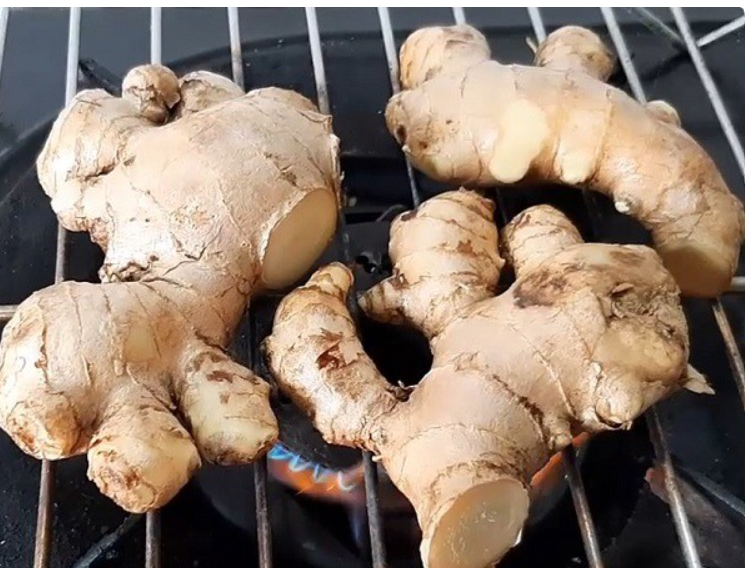 A Cup of Ginger Tea Before Sleep? Here Are 8 Reasons Your Body Loves It
